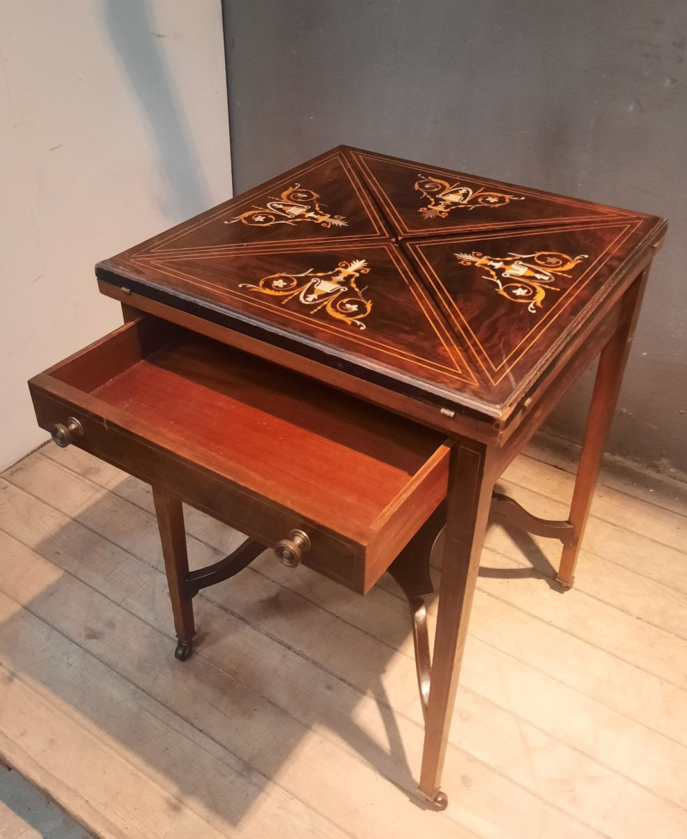 Handkerchief Game Table-photo-6