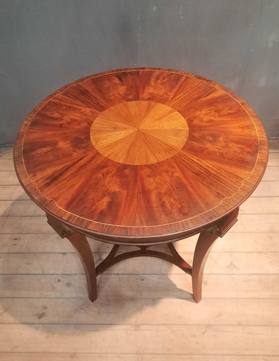 Round Pedestal Table In Veneer Wood-photo-4
