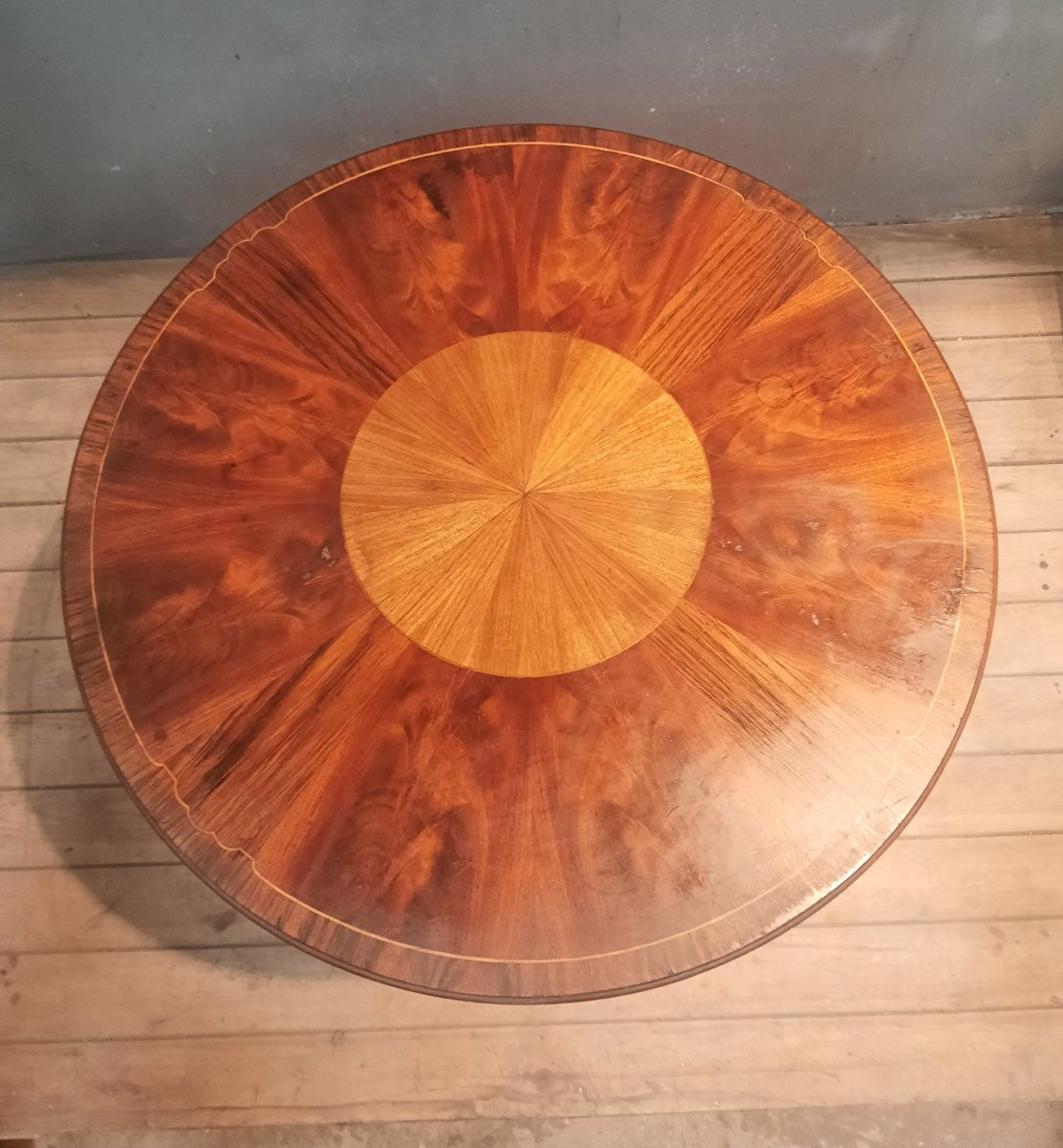 Round Pedestal Table In Veneer Wood-photo-1