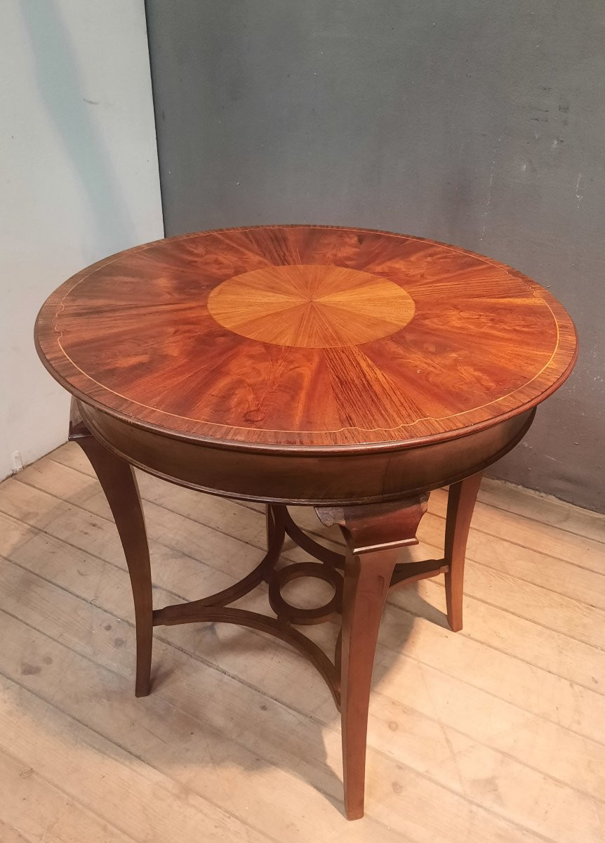 Round Pedestal Table In Veneer Wood-photo-4