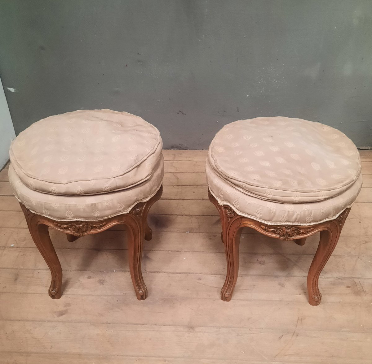 Pair Of Louis XV Style Round Stools-photo-3
