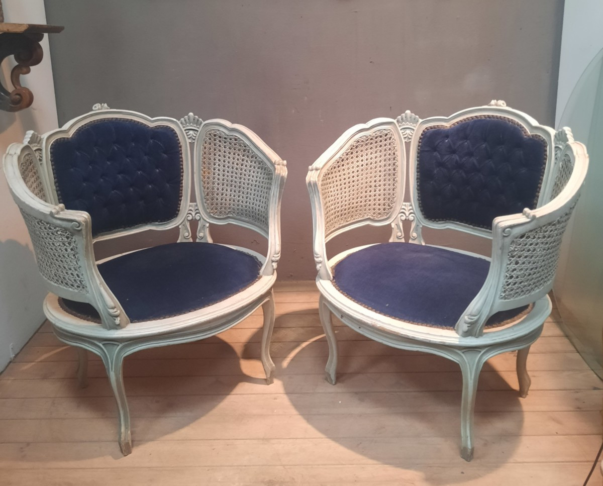 Paire de bergere en bois laqué et canage style Louis XV 