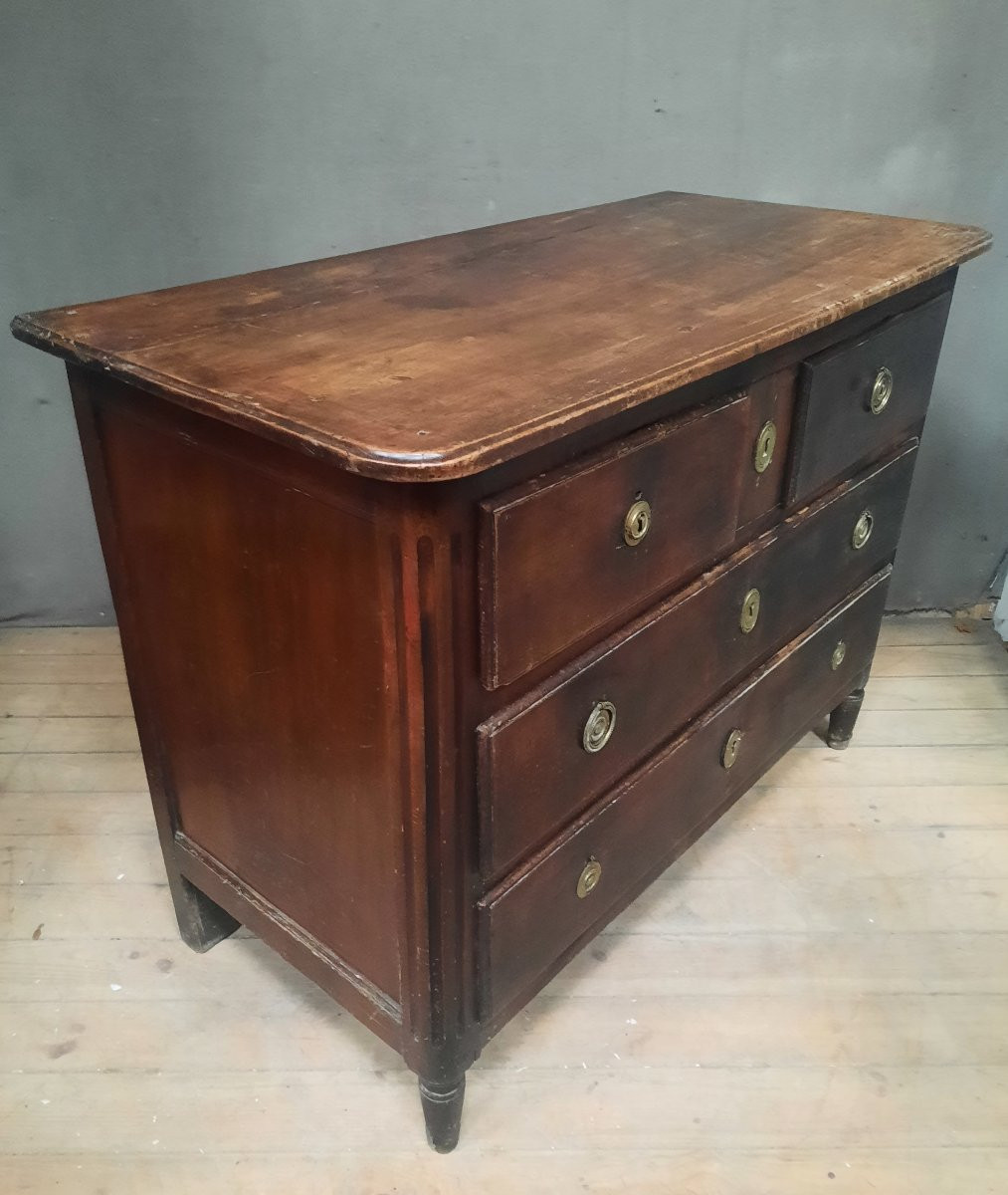 Commode parisienne du dix huitième sciecle en noyer-photo-3