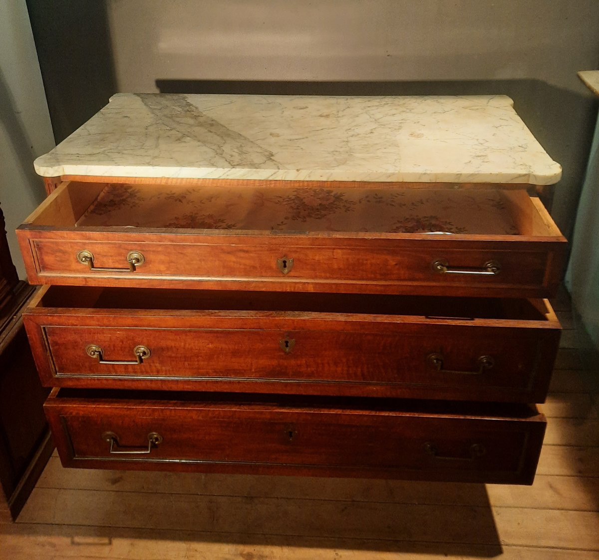 Commode d epoque Louis XVI dessu marbre -photo-3
