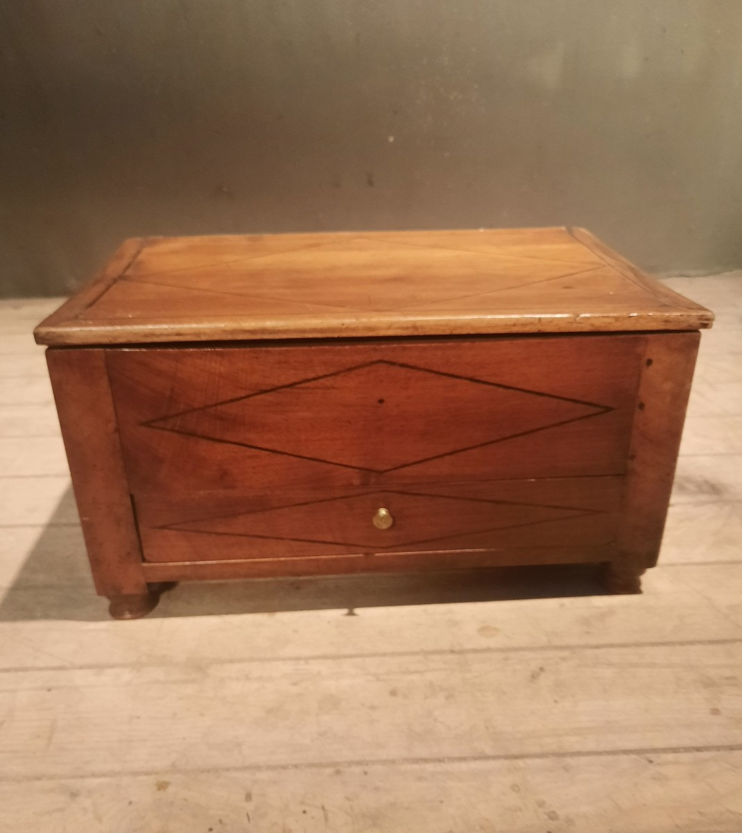 Commode directoire miniature 