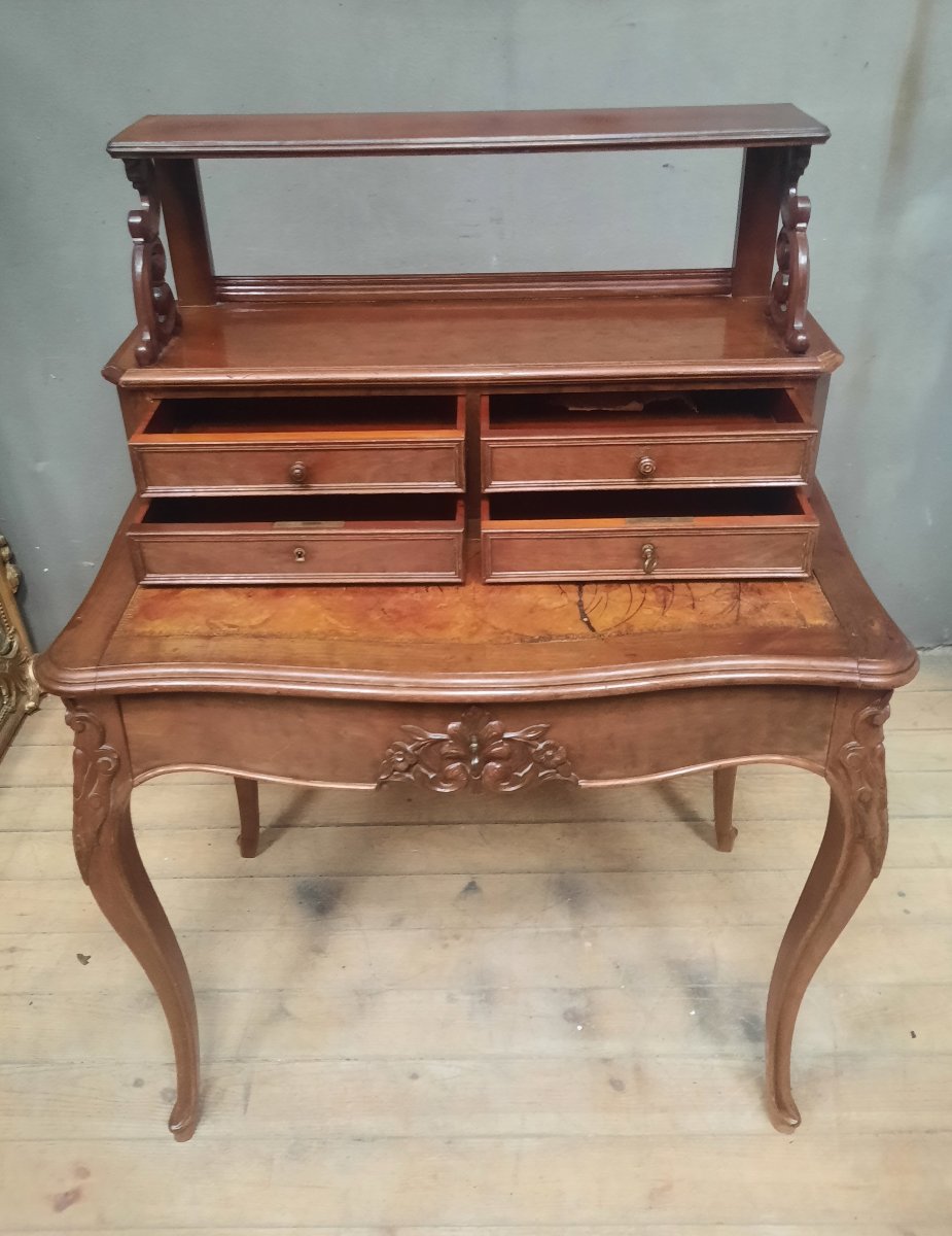 Louis XV-style Tiered Cabinet-photo-1