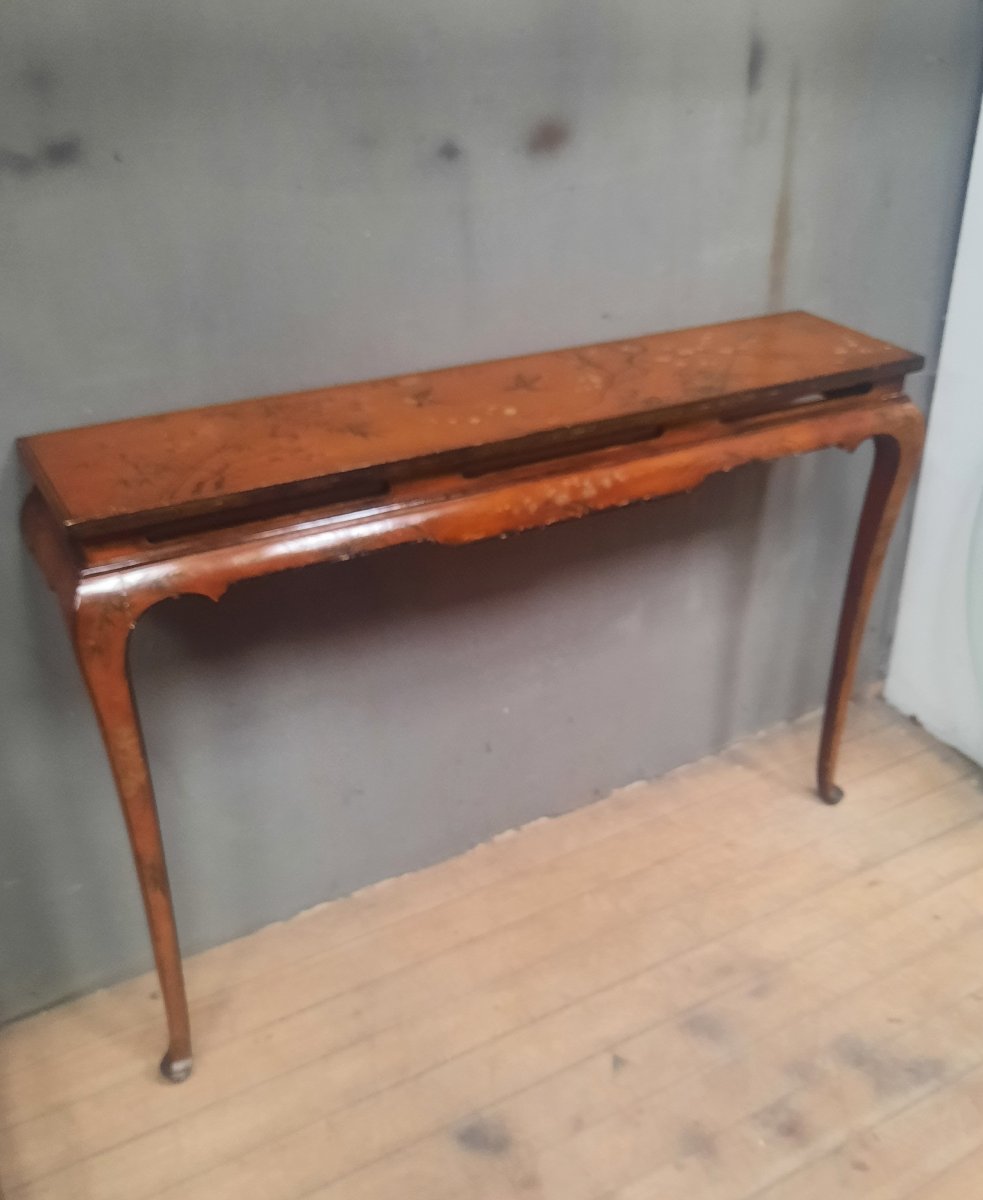 Narrow Console From The Far East 