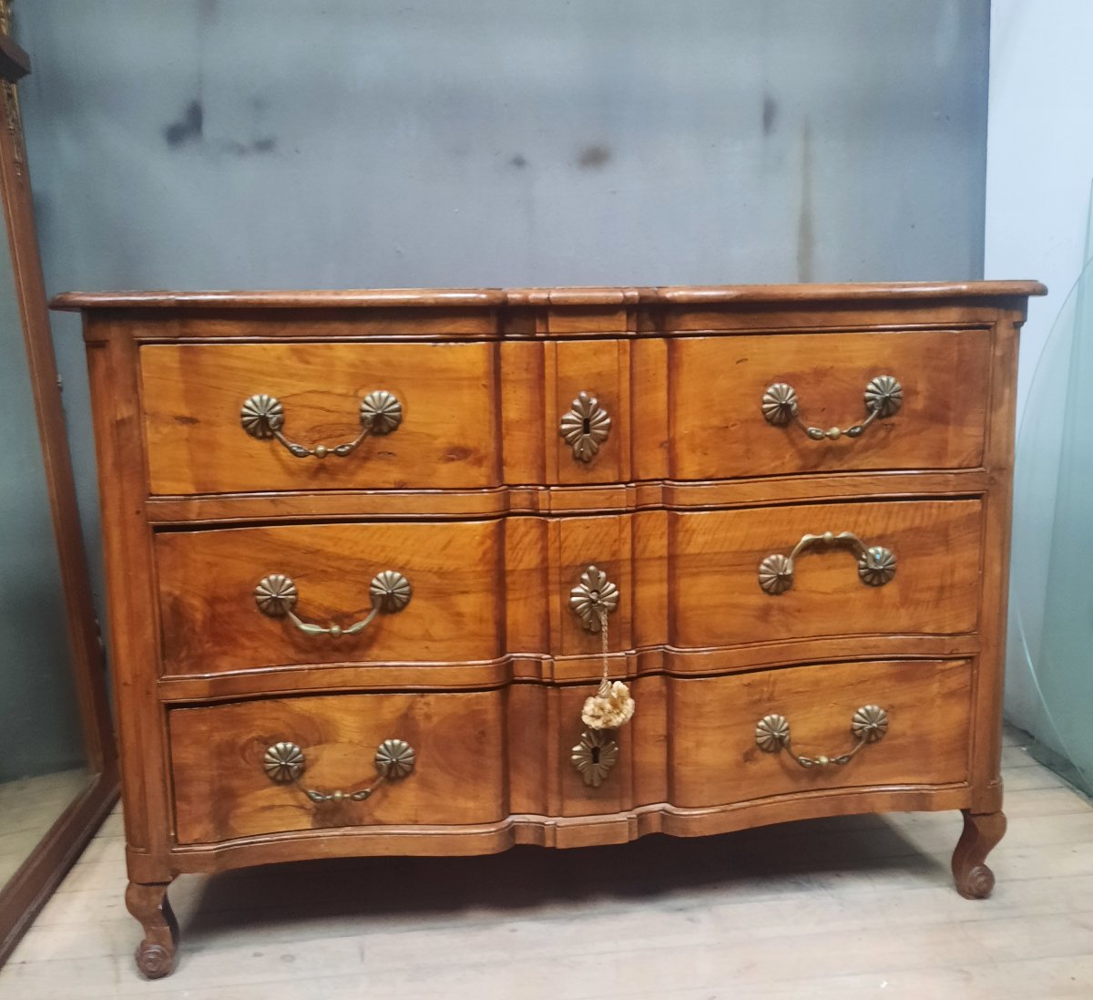 Commode arbalète du dix-huitième sciecle -photo-2
