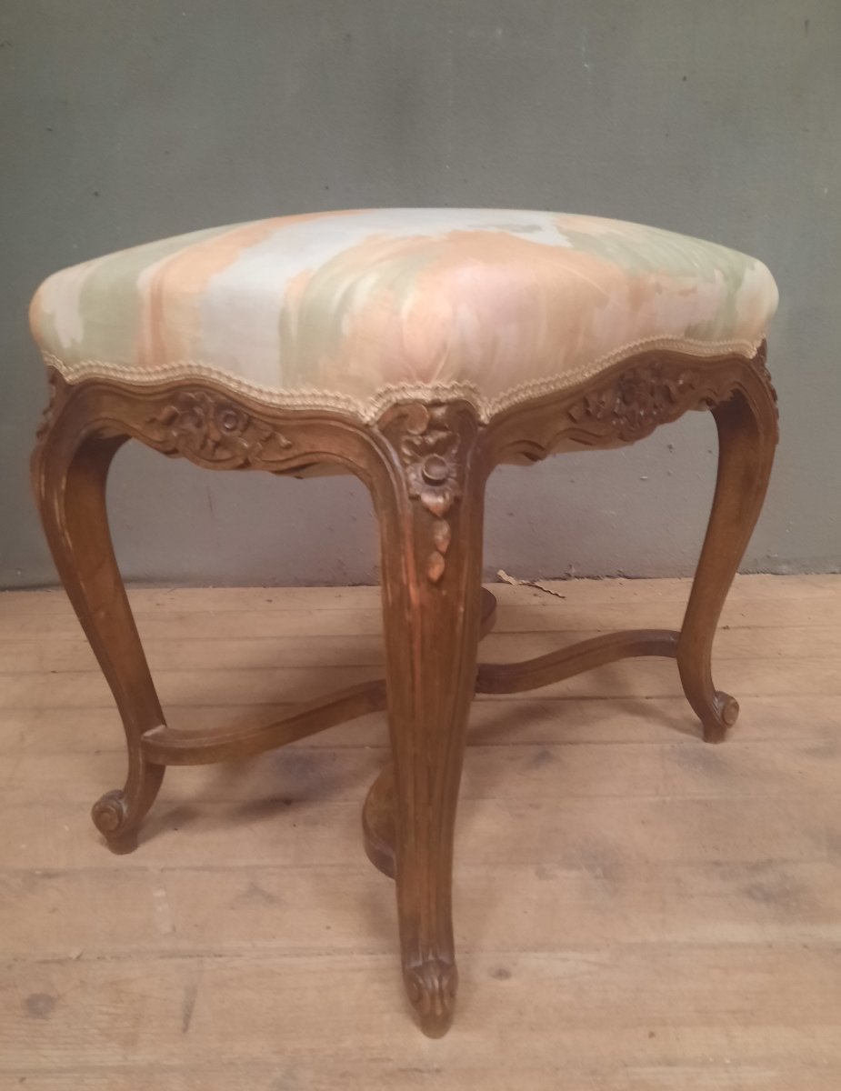 Louis XV-style Pouf With Rocaille Motifs -photo-2