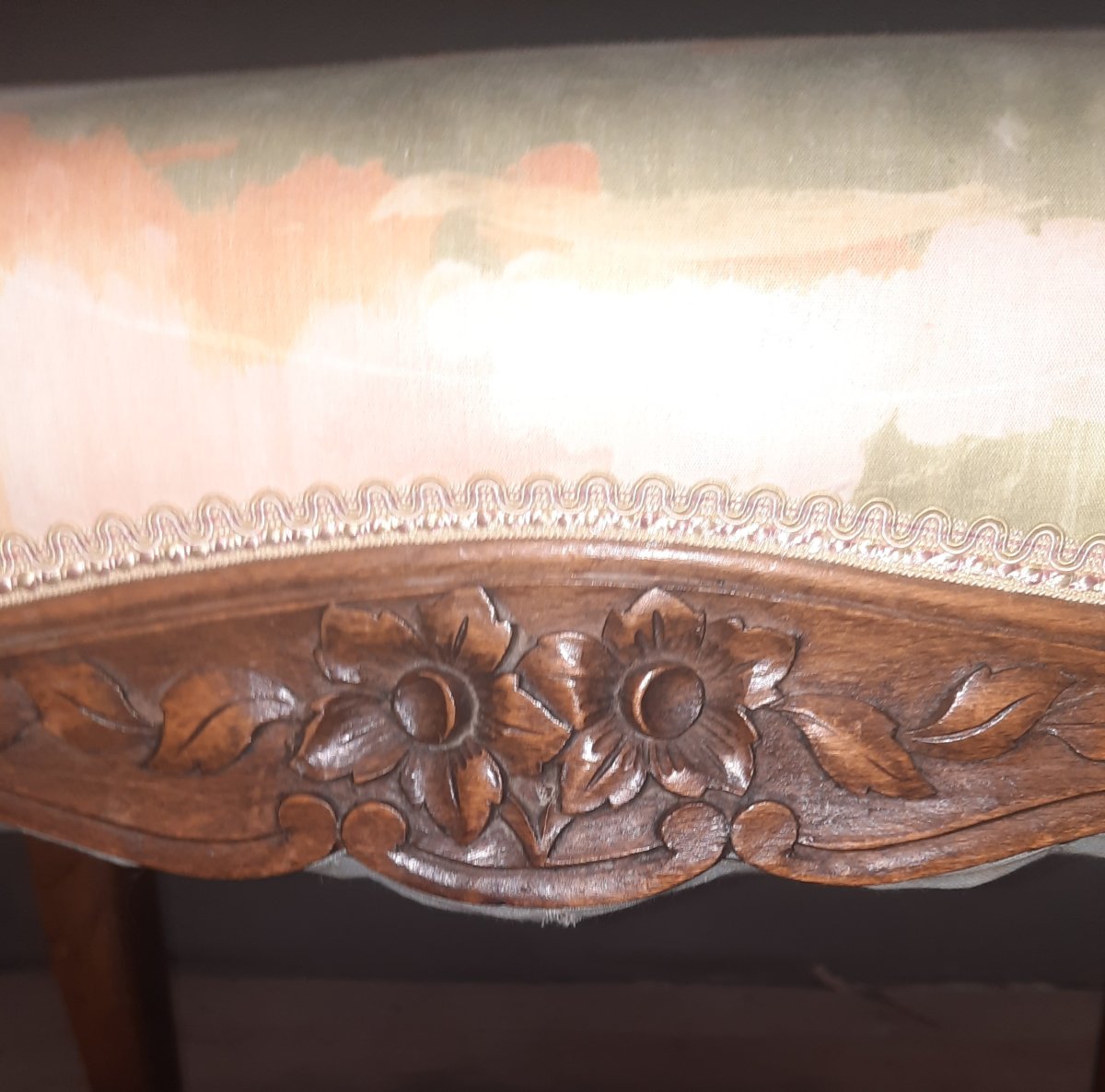 Louis XV-style Pouf With Rocaille Motifs -photo-8
