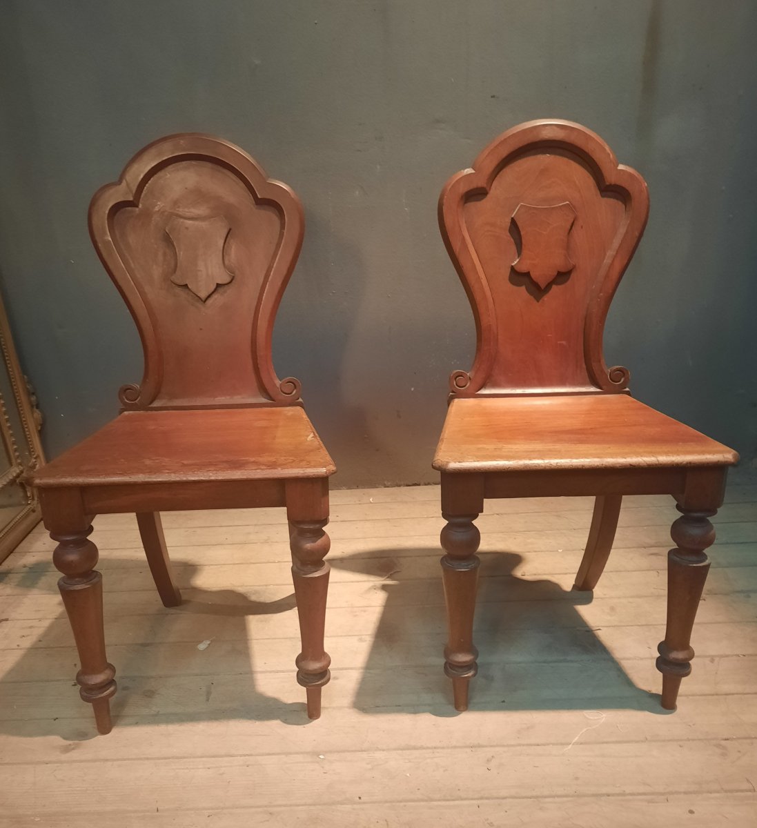 Paire dd chaise en bois massif genre escabelle-photo-2