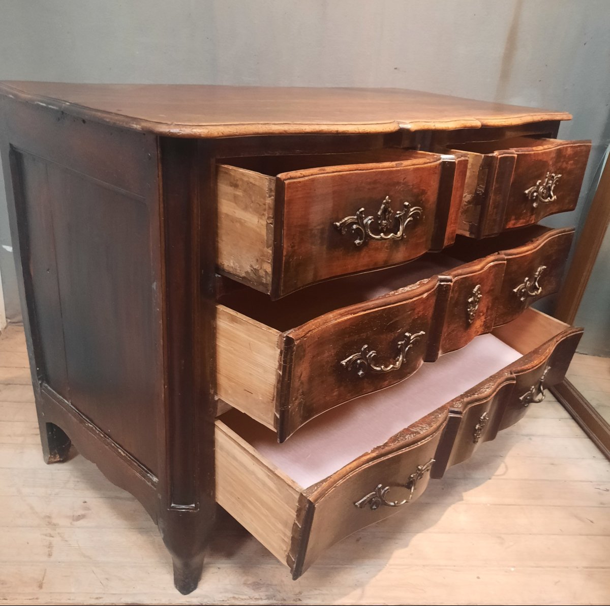 Commode d epoque Louis XV en bois massif -photo-1
