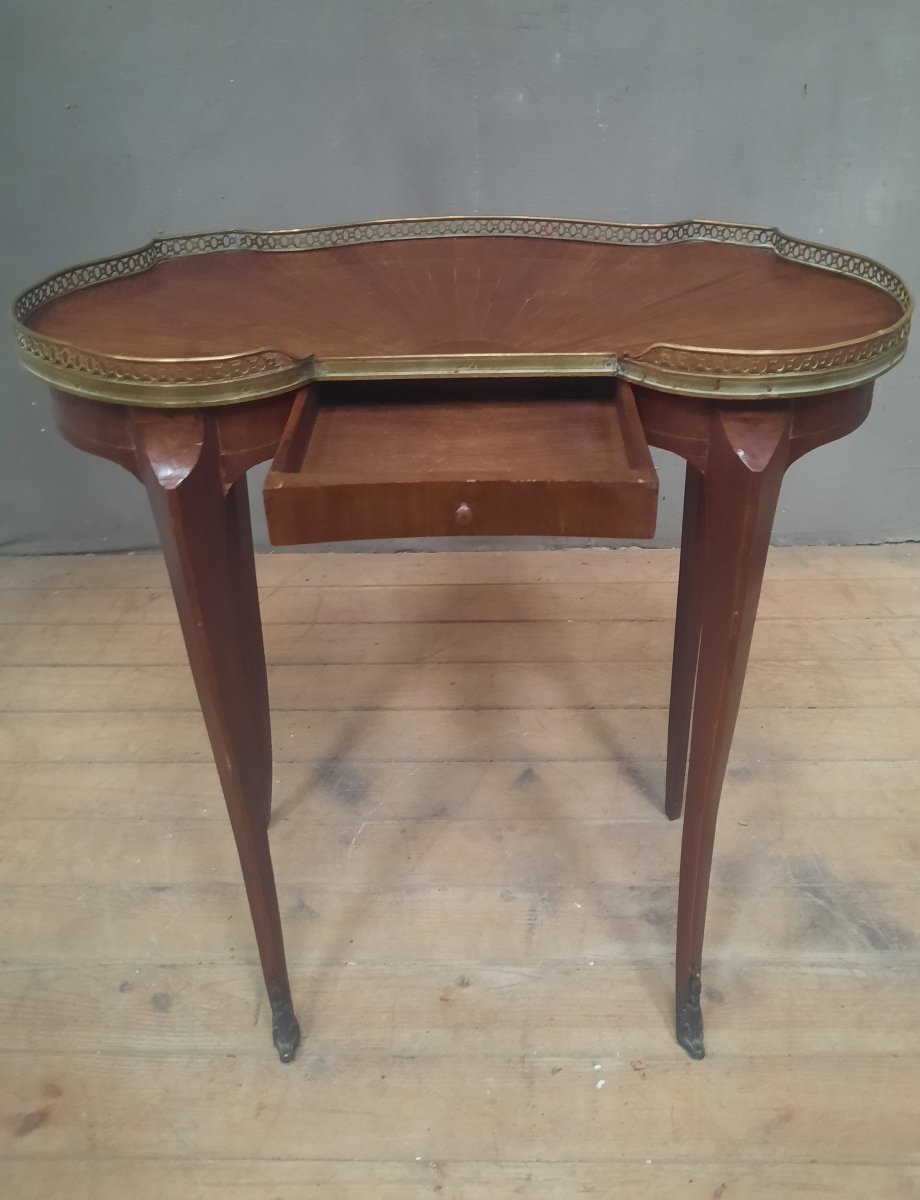 Kidney-shaped Table With Napoleon III Veneer -photo-3