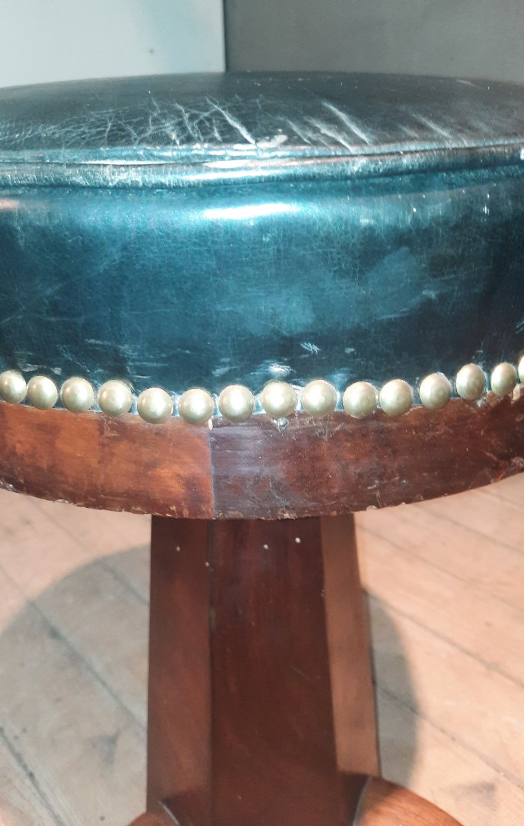 Hexagonal-legged Stool With Adjustable Height -photo-5