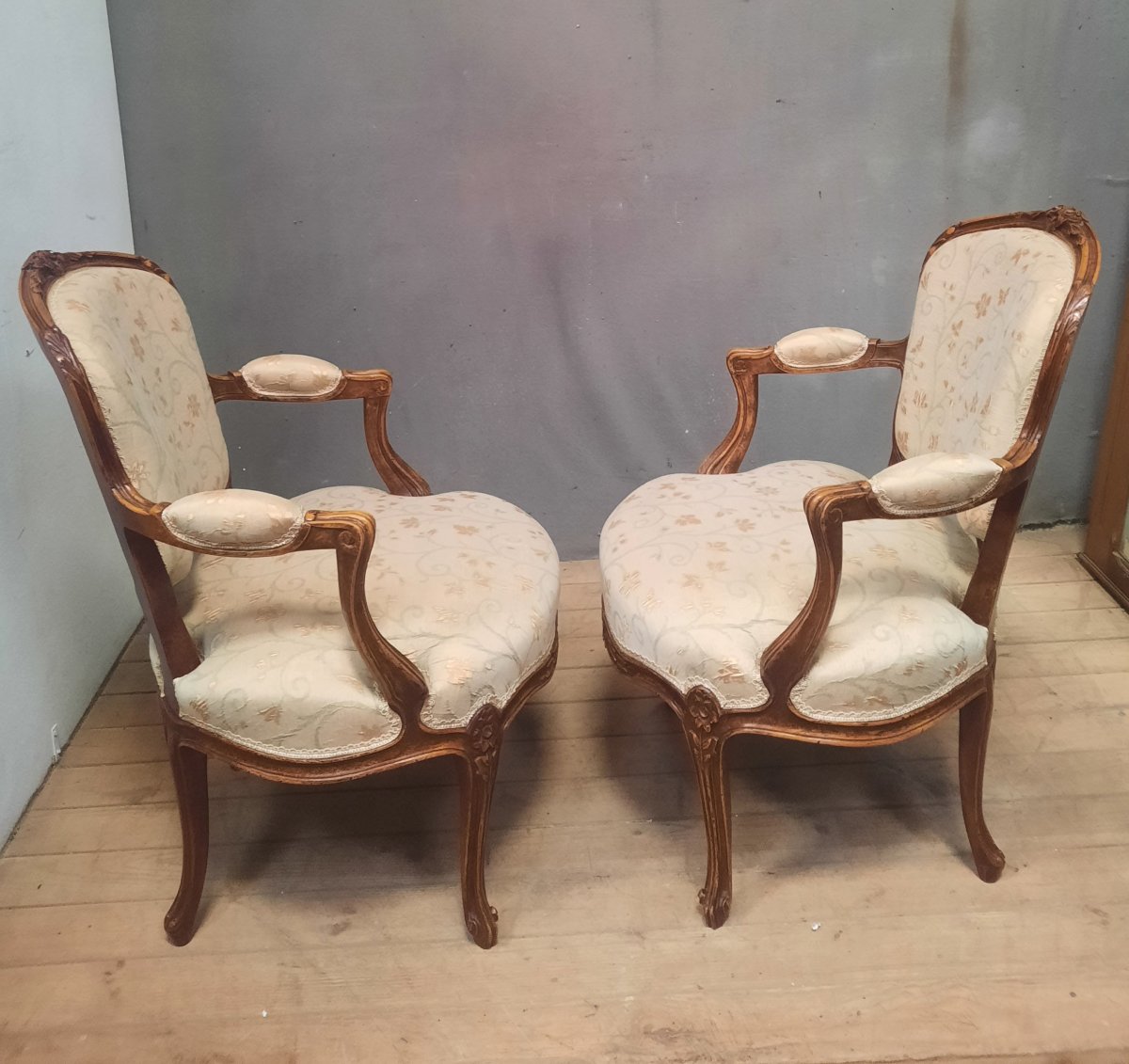 Pair Of Louis XV-style Upholstered Armchairs -photo-5