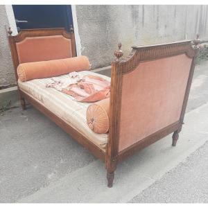 Lit  d  epoque Louis XVI avec couchage