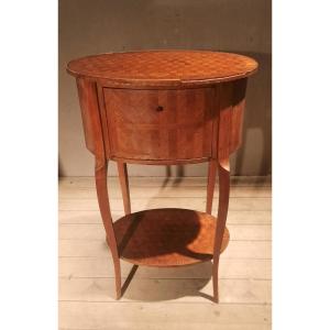 Table chevet ovale en marquetterie  style Louis XV 