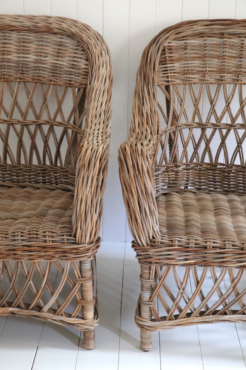 Paire de fauteuils en rotin et osier signés, XXe siècle-photo-7