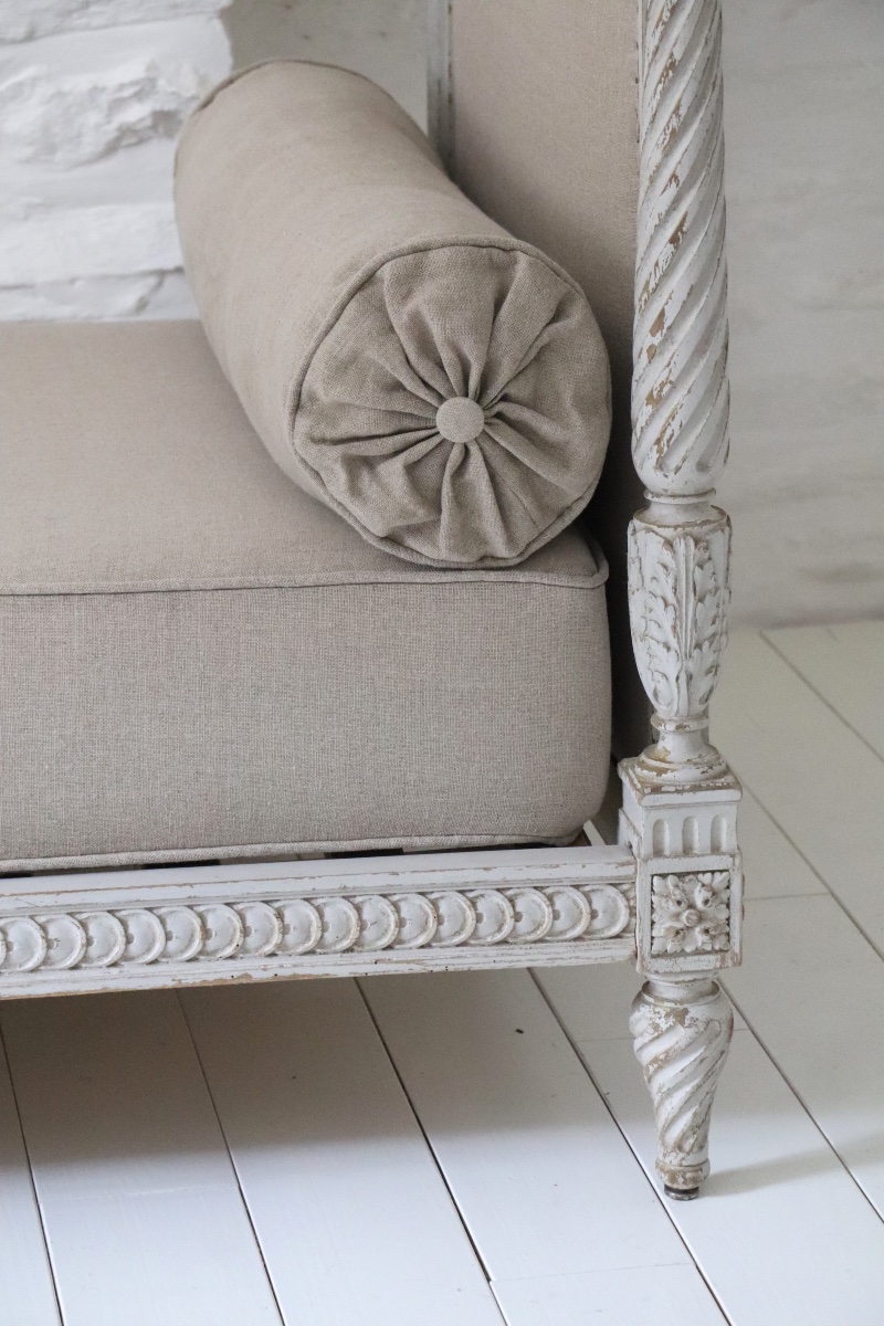 Louis XVI-style Daybed, 19th Century, Reupholstered In Linen-photo-1