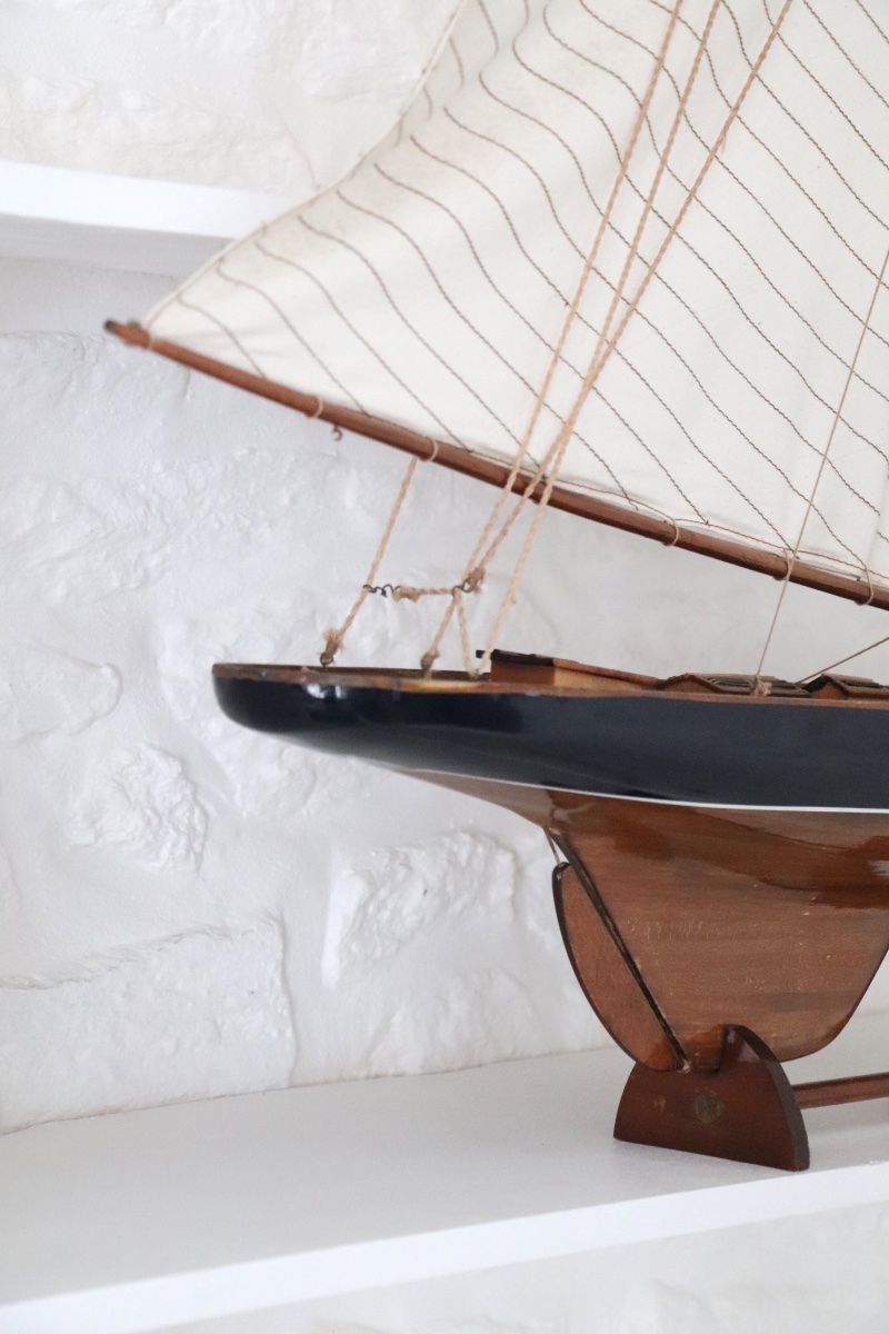 Large Model Of A Classic 20th-century Sailing Yacht-photo-4