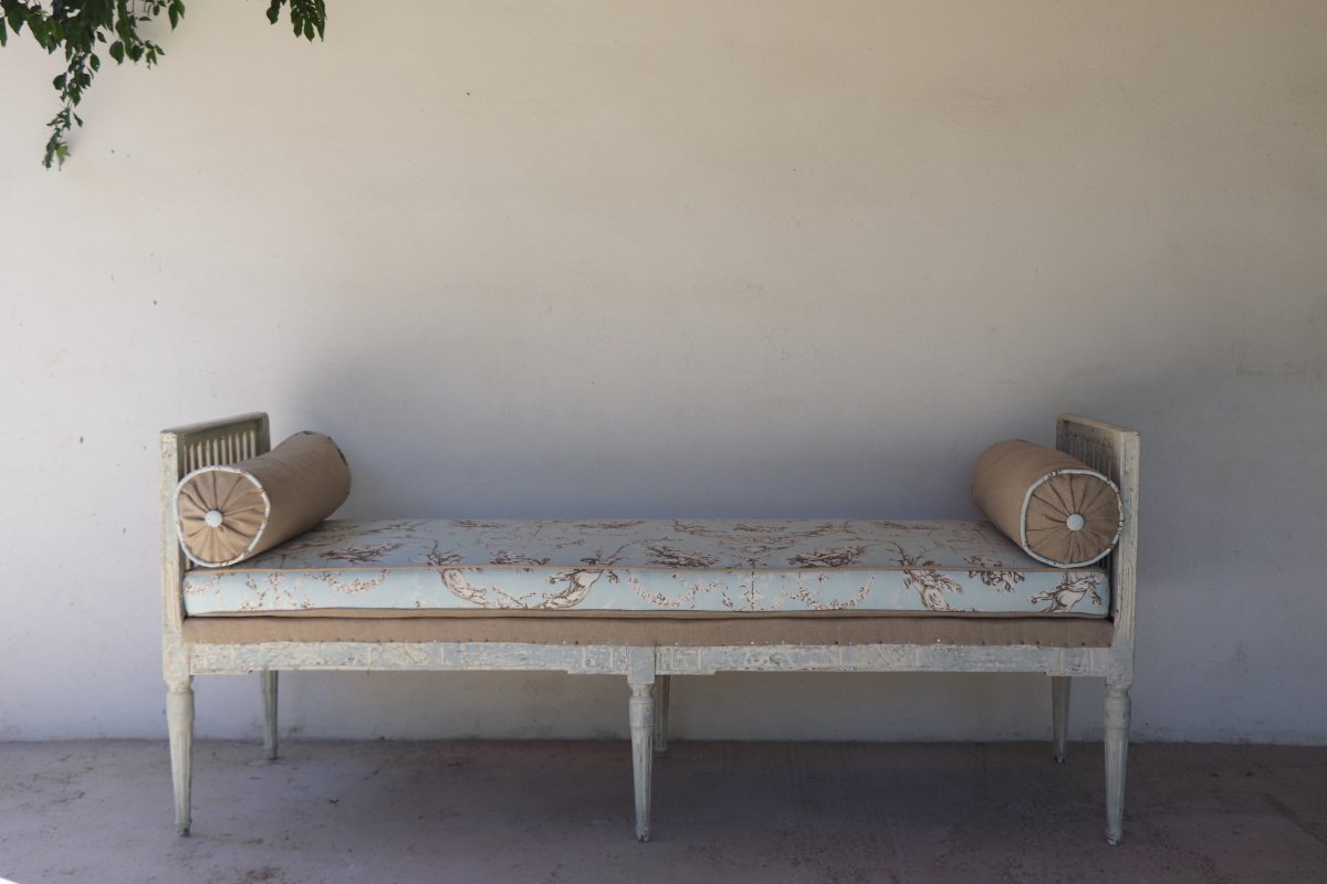 Rest Bed Louis XVI, XVIII Reupholstered