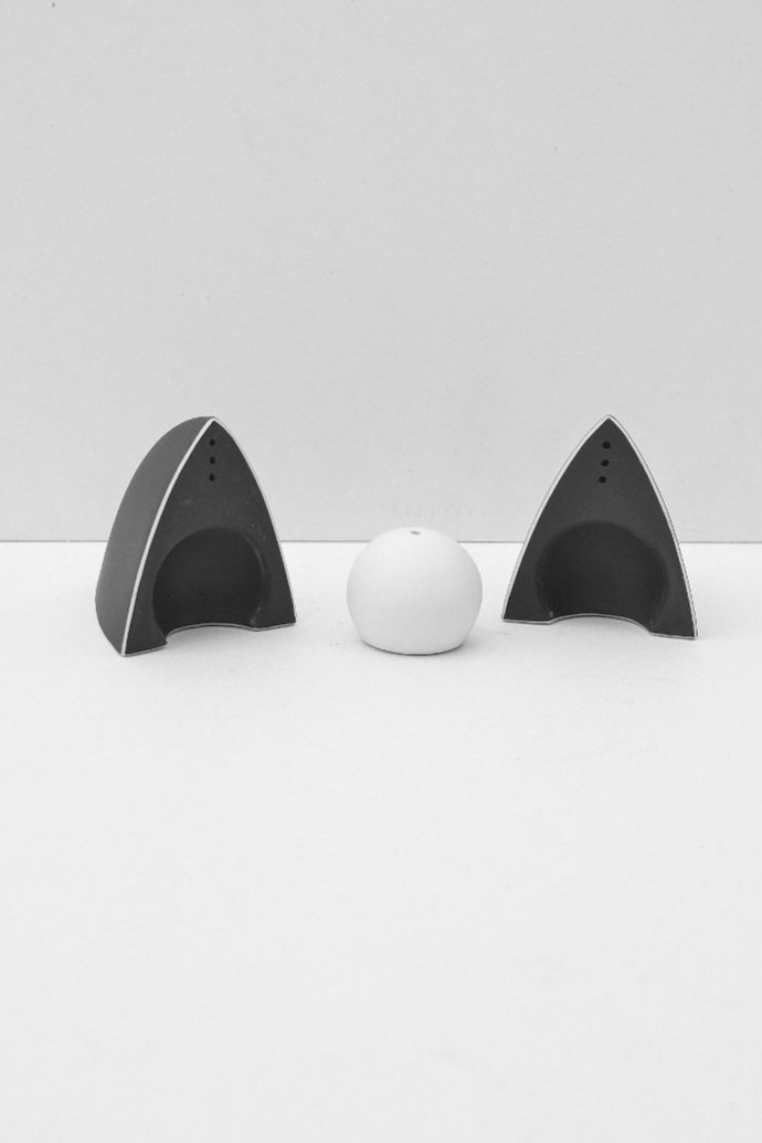 "louise" Salt And Pepper Shakers By Jean Yves Griol In Ceramic  -photo-4