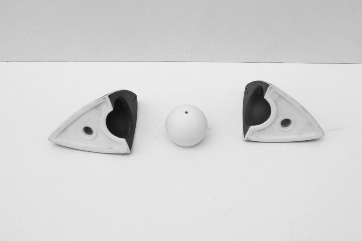 "louise" Salt And Pepper Shakers By Jean Yves Griol In Ceramic  -photo-1