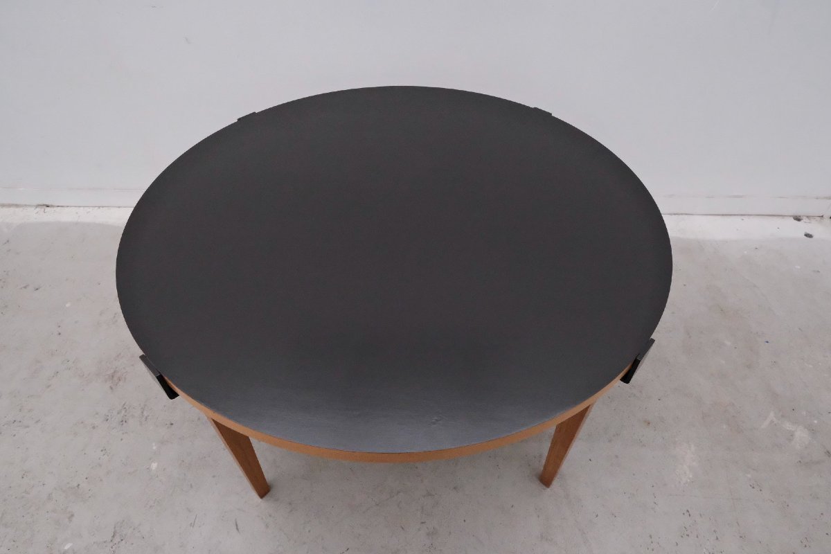 Table à Manger De Franck Janich & Hubert Weinzierl -photo-6