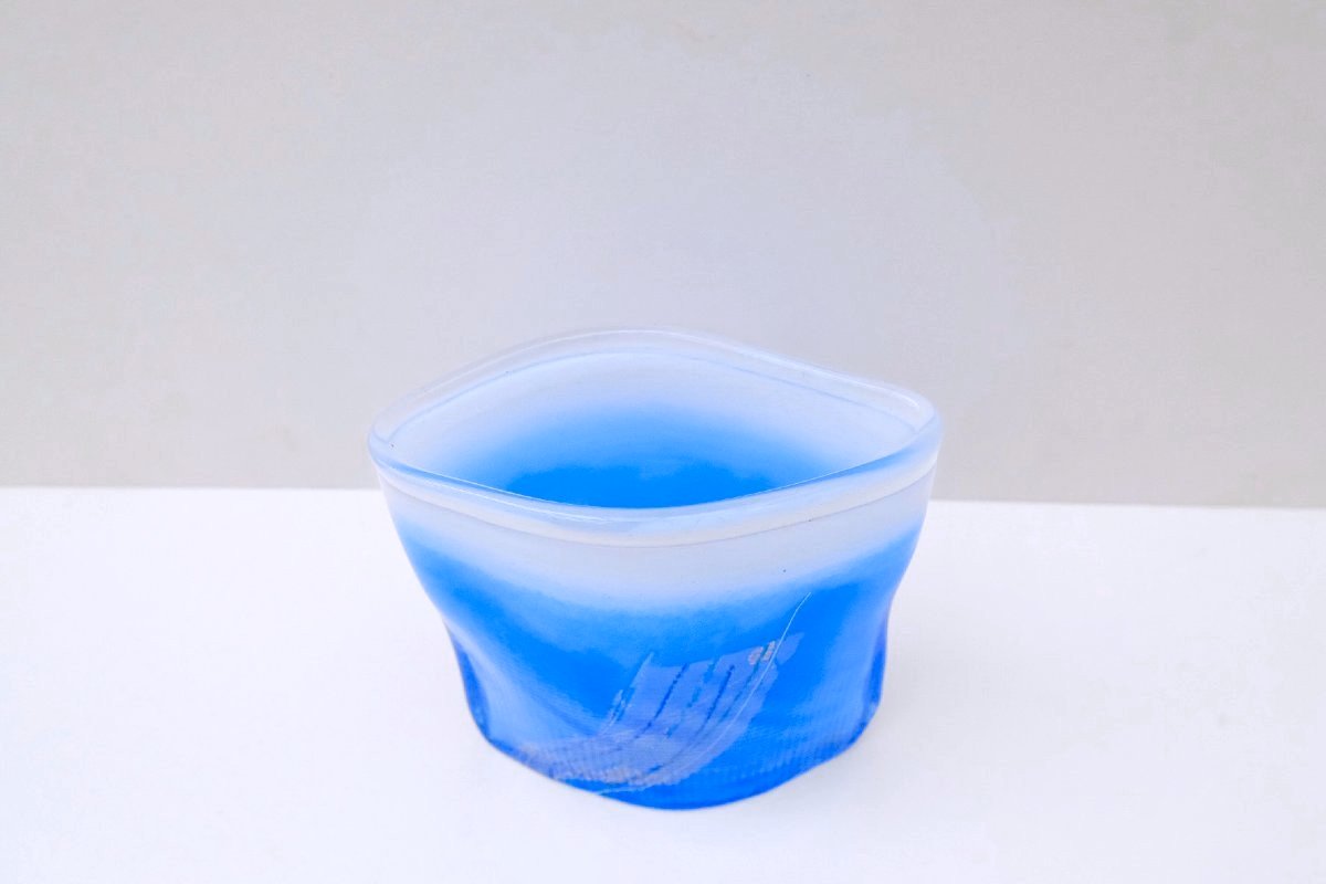 Vase de Maud G. BUGGE pour HADELAND GLASSVERK en verre soufflé, Norvège 1980  -photo-2