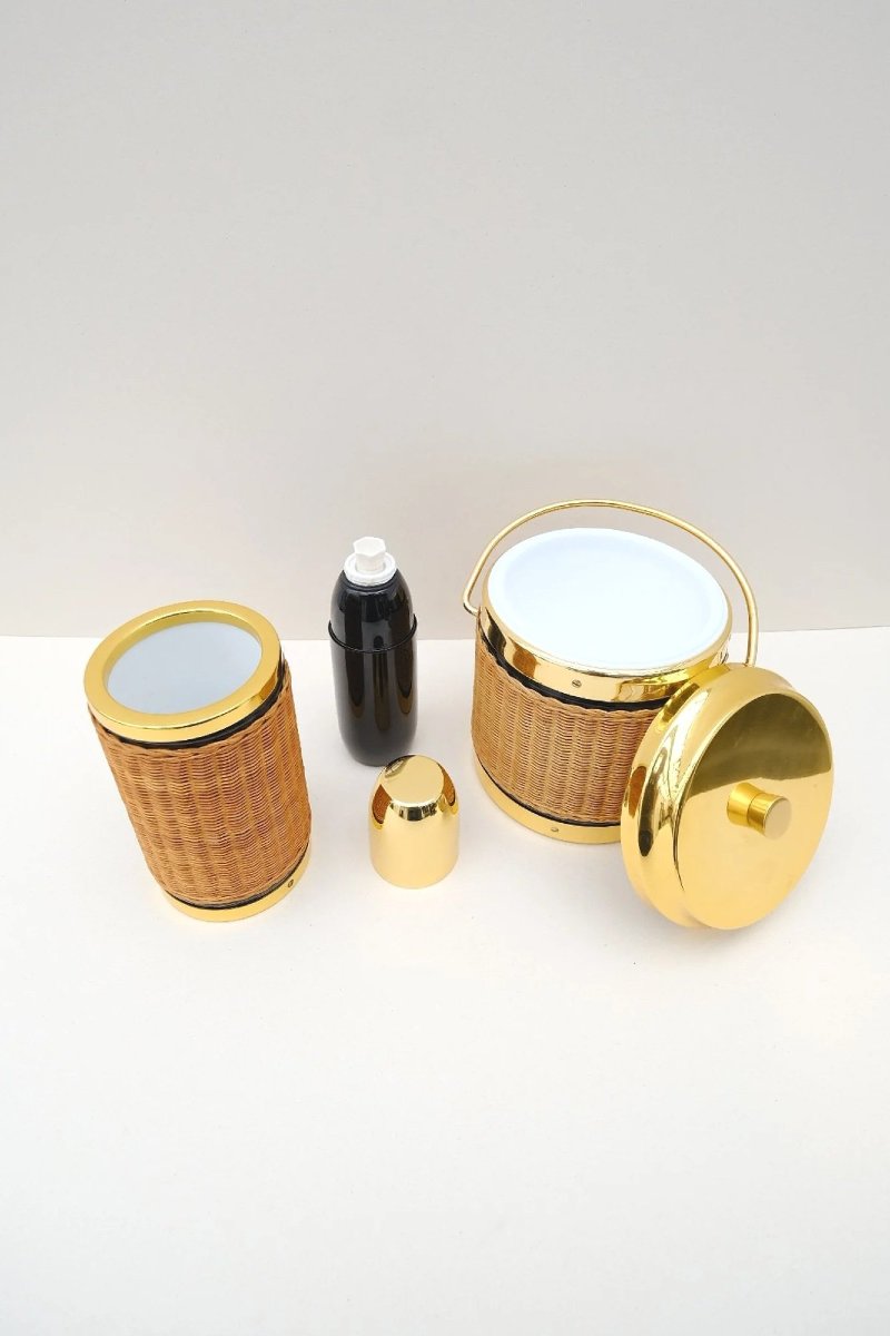 Ensemble de seau a glace et bouteille et un shaker en rotin et chrome, France 1970  -photo-3