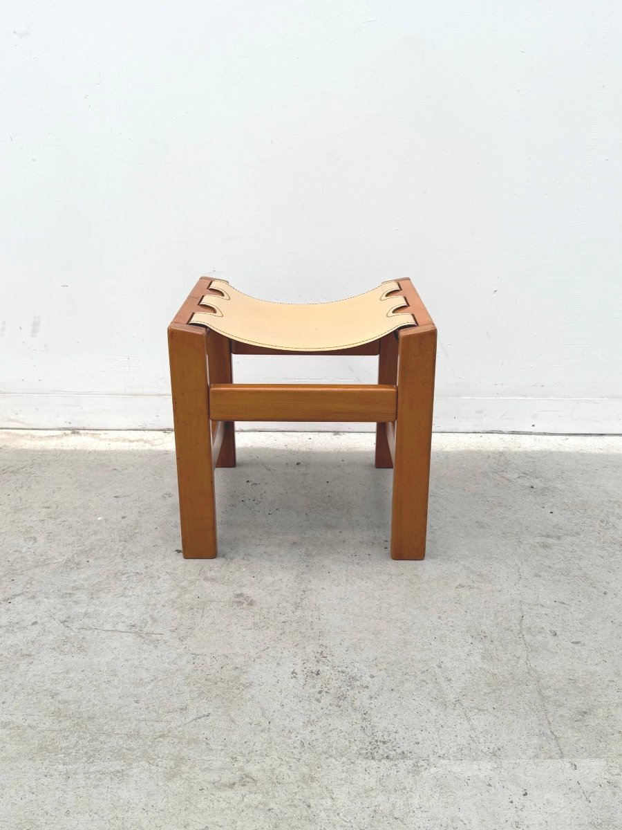 Tabouret de Maison REGAIN en orme massif et cuir, 1970  -photo-4