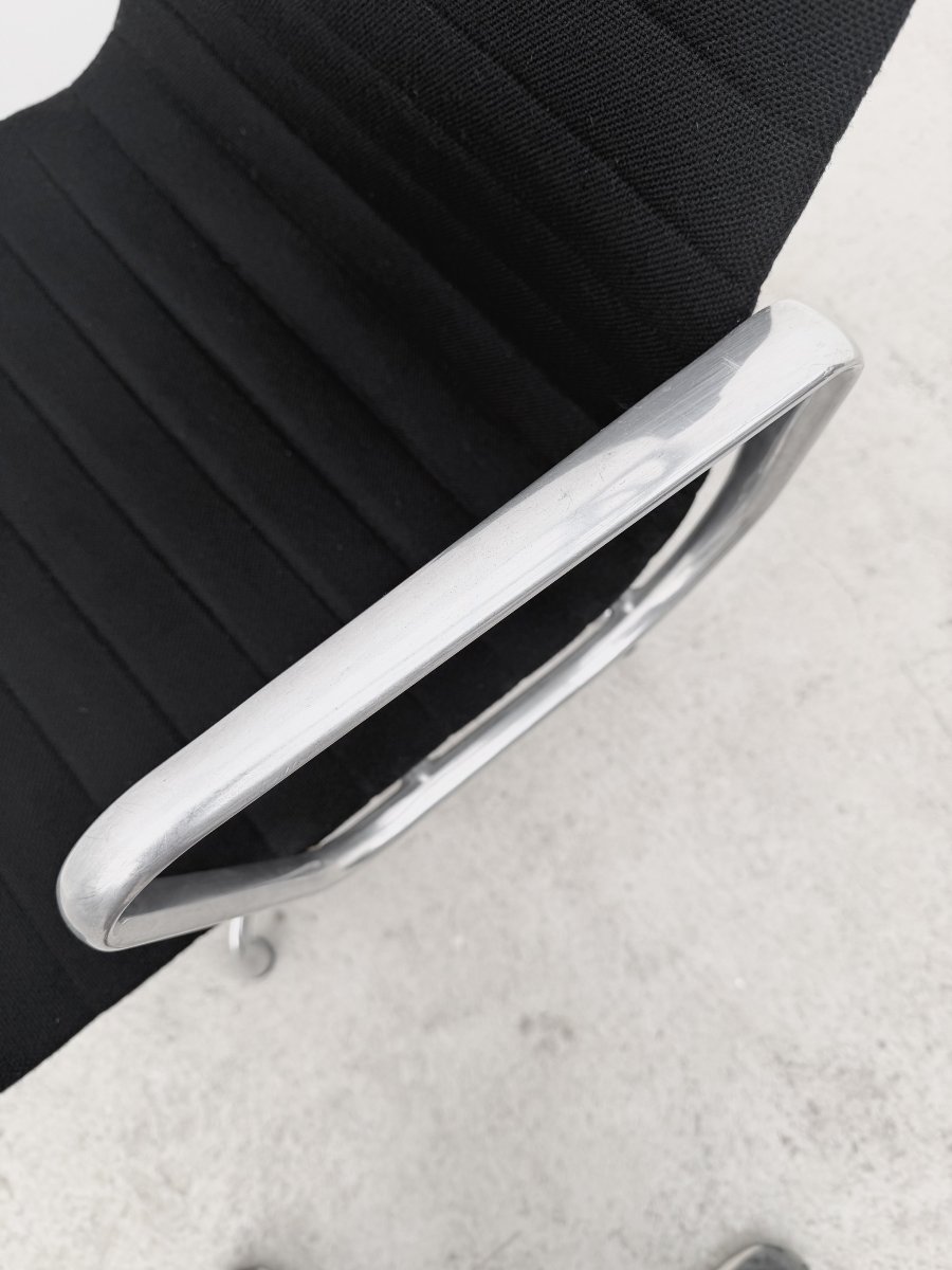 Chaise de bureau « EA 108» de Charles & Ray EAMES pour VITRA, 2001  -photo-5