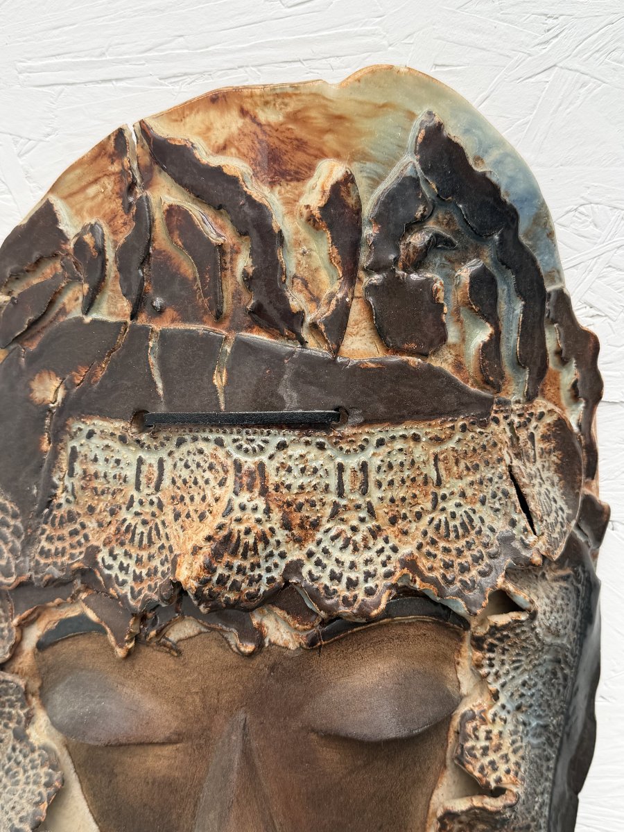 Ceramic Mask Signed-photo-3