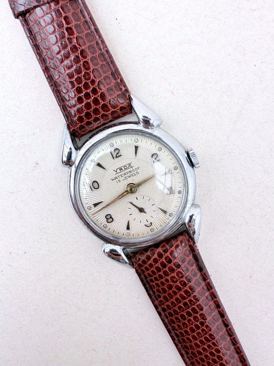 Montre YRDA mécanique Suisse, France 1950  