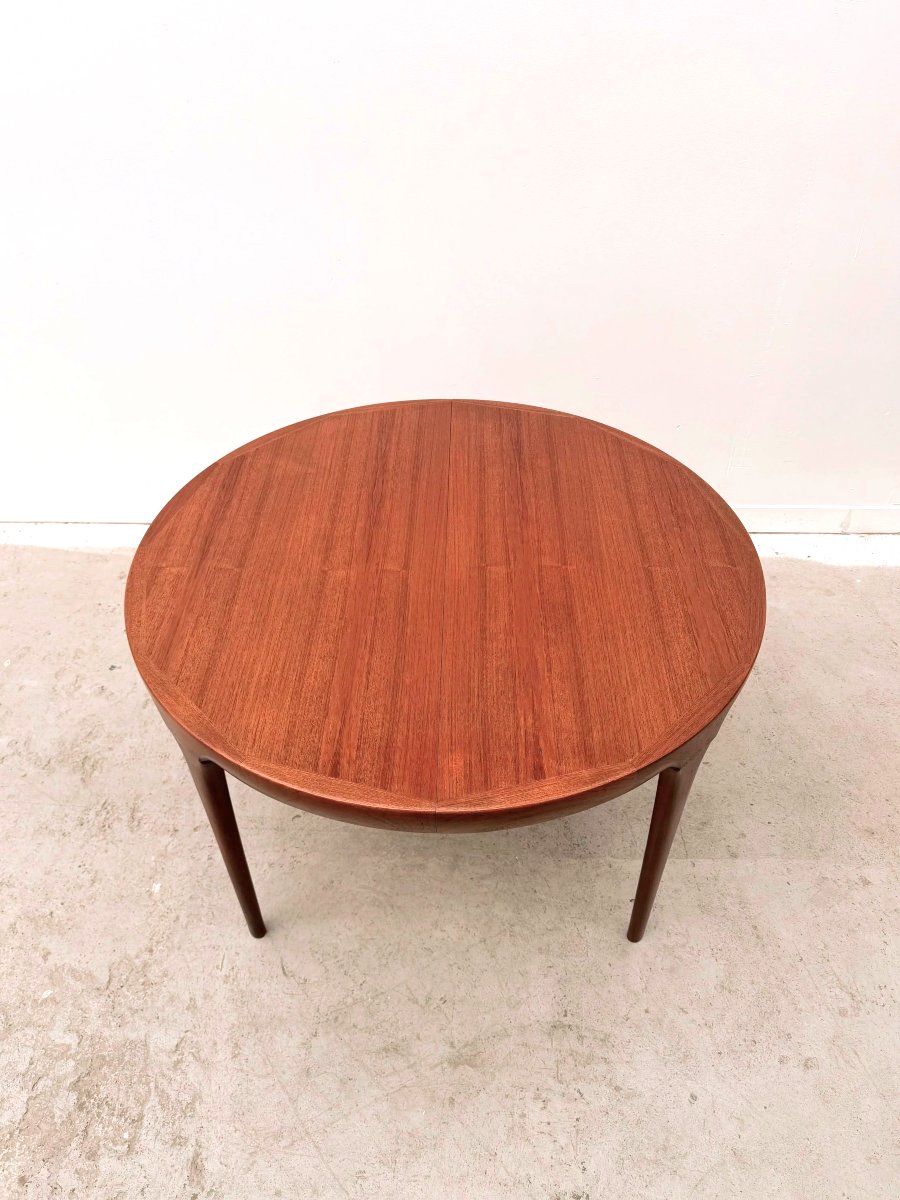 Table à manger de Kofod LARSEN pour FAARUP MOBELFABRIK, Danemark 1960-photo-2