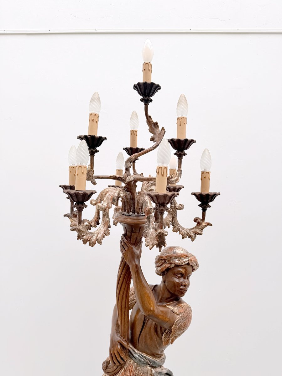 Lampadaire porte torchère "Nubien" en bois sculpté doré, Venise 1970  -photo-2