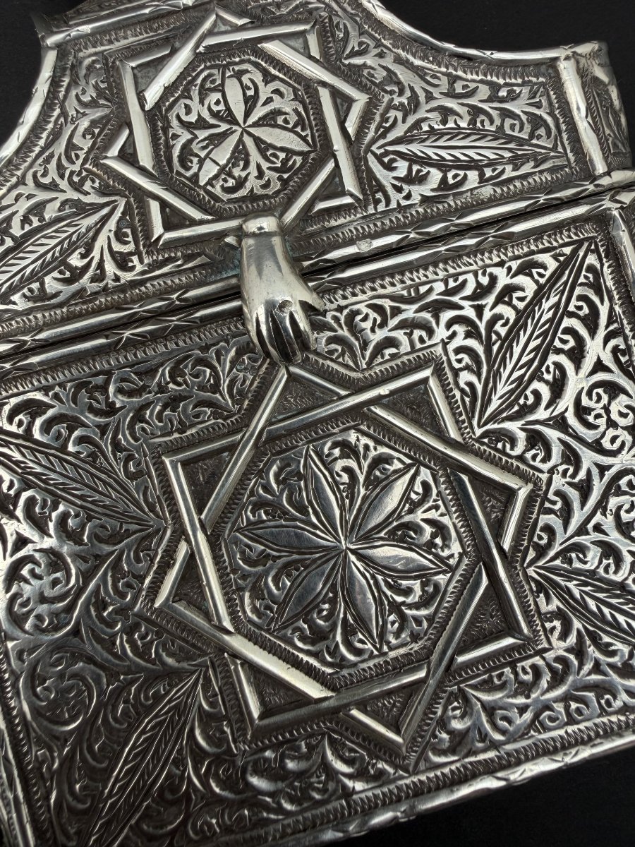 Boite à Coran en Argent Massif à décor ciselé 325 gr, Maroc fin XIXe - début XXe siècle   -photo-3