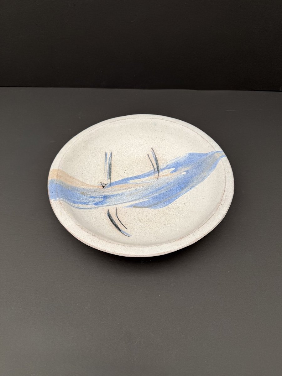 Plat en céramique signé  