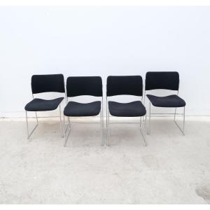 Ensemble de 4 chaises empilables « 4/40 » de David ROWLAND pour HOWE (USA)  