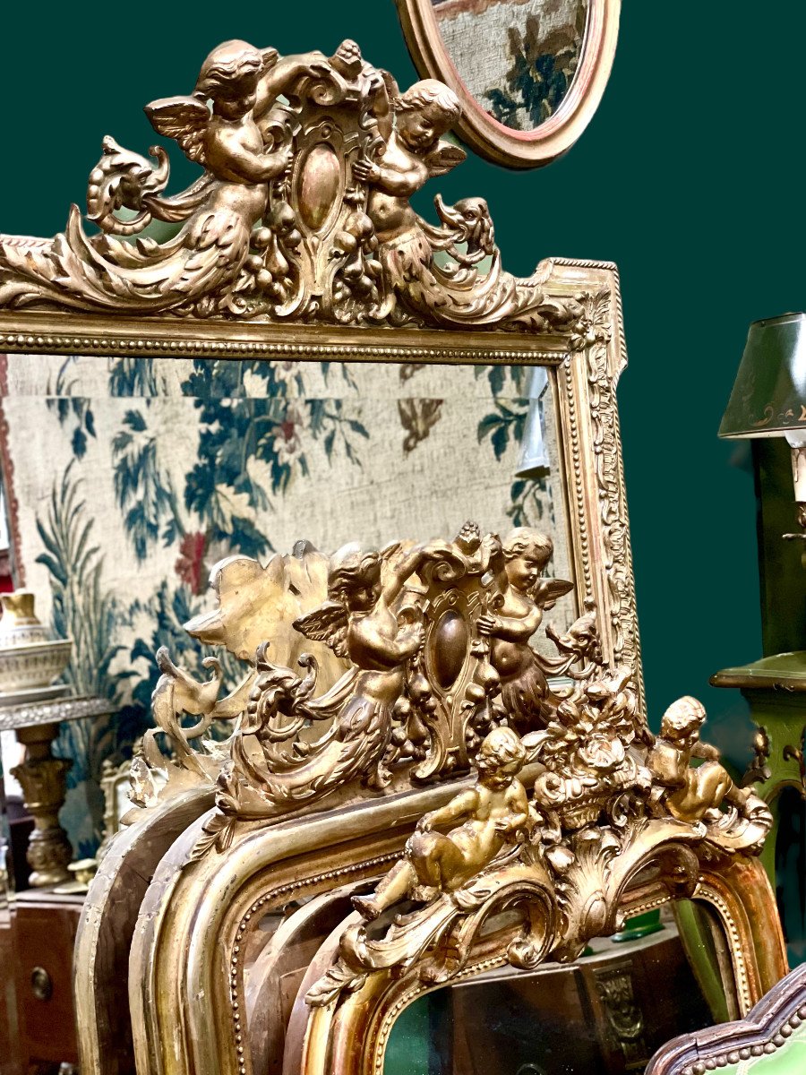 Miroir Louis Philippe en Bois Doré avec Fronton de Putti et Dauphins Sculptés-photo-2