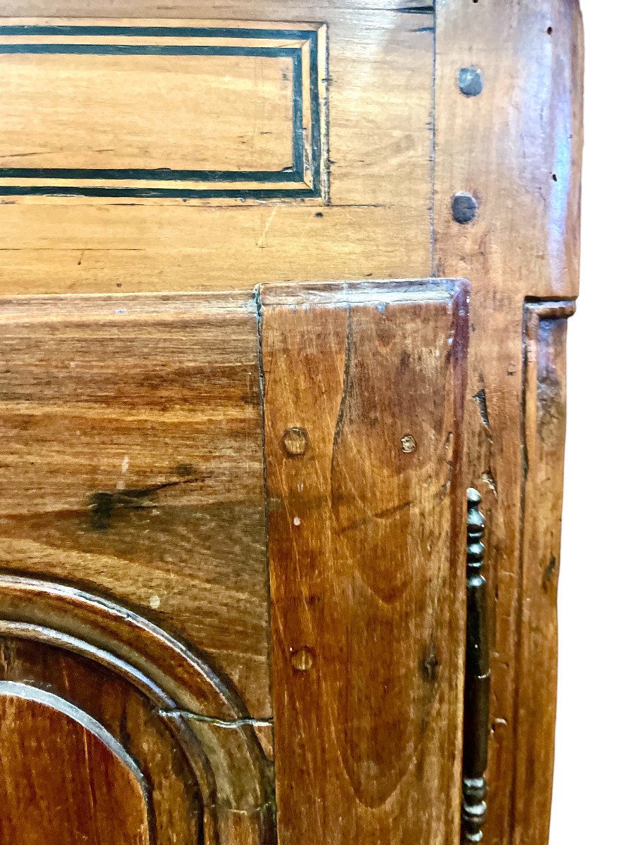 18th Century Provençal Walnut Buffet-photo-3