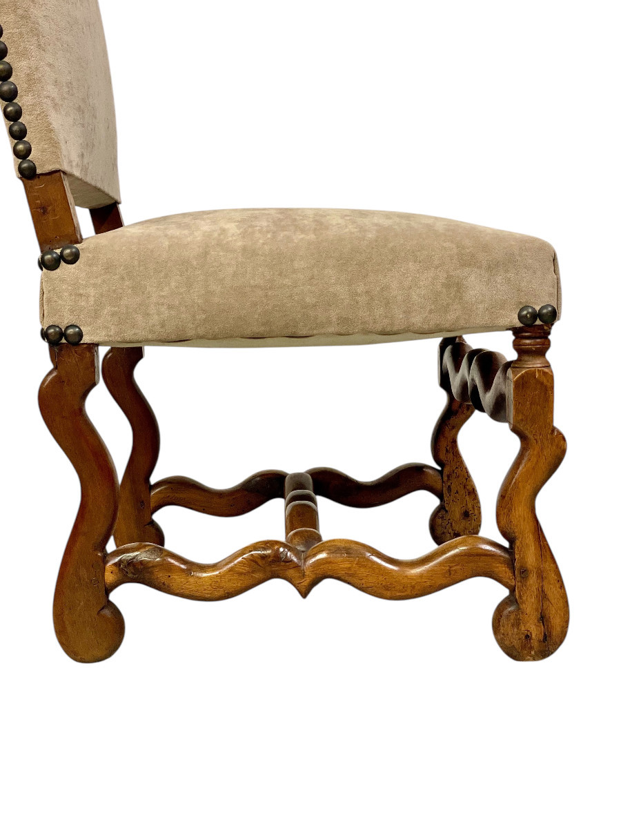 Three 17th Century Louis XIII Walnut Chairs With Velvet Upholstery-photo-1