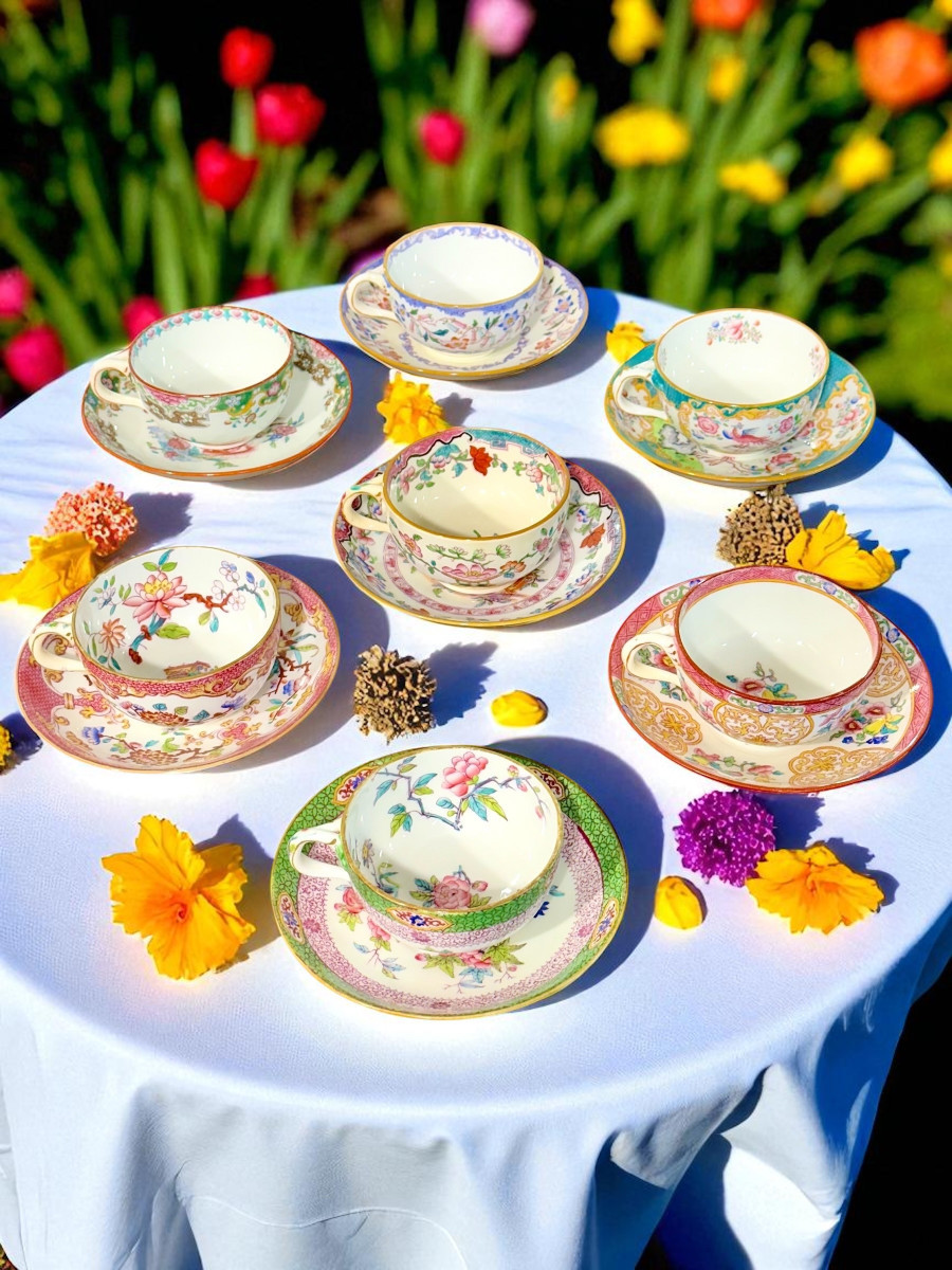 19th Century Set Of 7 English Porcelain Tea Cups & Saucers, 6 Signed Minton-photo-2