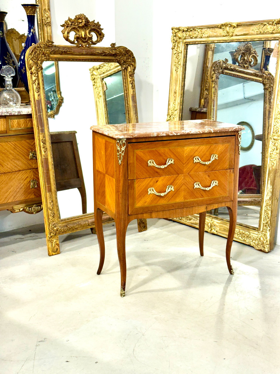 French Louis XV Transition Marble-top Commode Sauteuse, Late 18th Century-photo-3