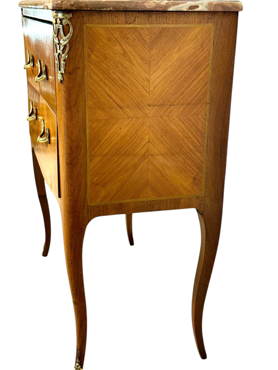 French Louis XV Transition Marble-top Commode Sauteuse, Late 18th Century-photo-2