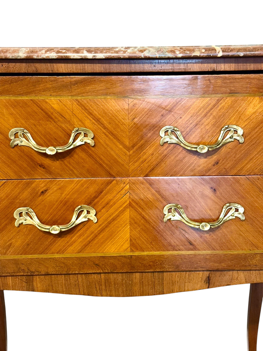 French Louis XV Transition Marble-top Commode Sauteuse, Late 18th Century-photo-3
