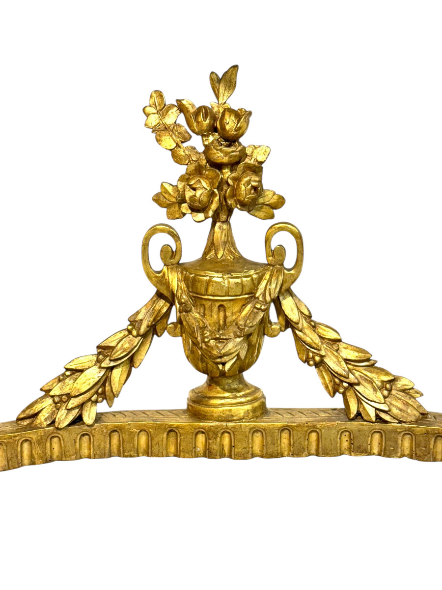 Console demi-lune Louis XVI du XIXe siècle en bois doré avec plateau en marbre de Carrare-photo-3