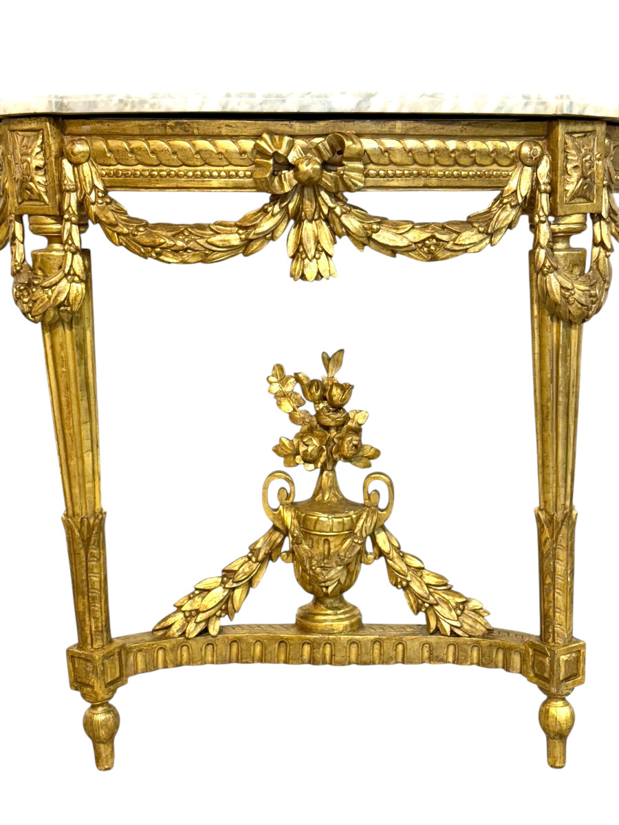 Console demi-lune Louis XVI du XIXe siècle en bois doré avec plateau en marbre de Carrare-photo-3