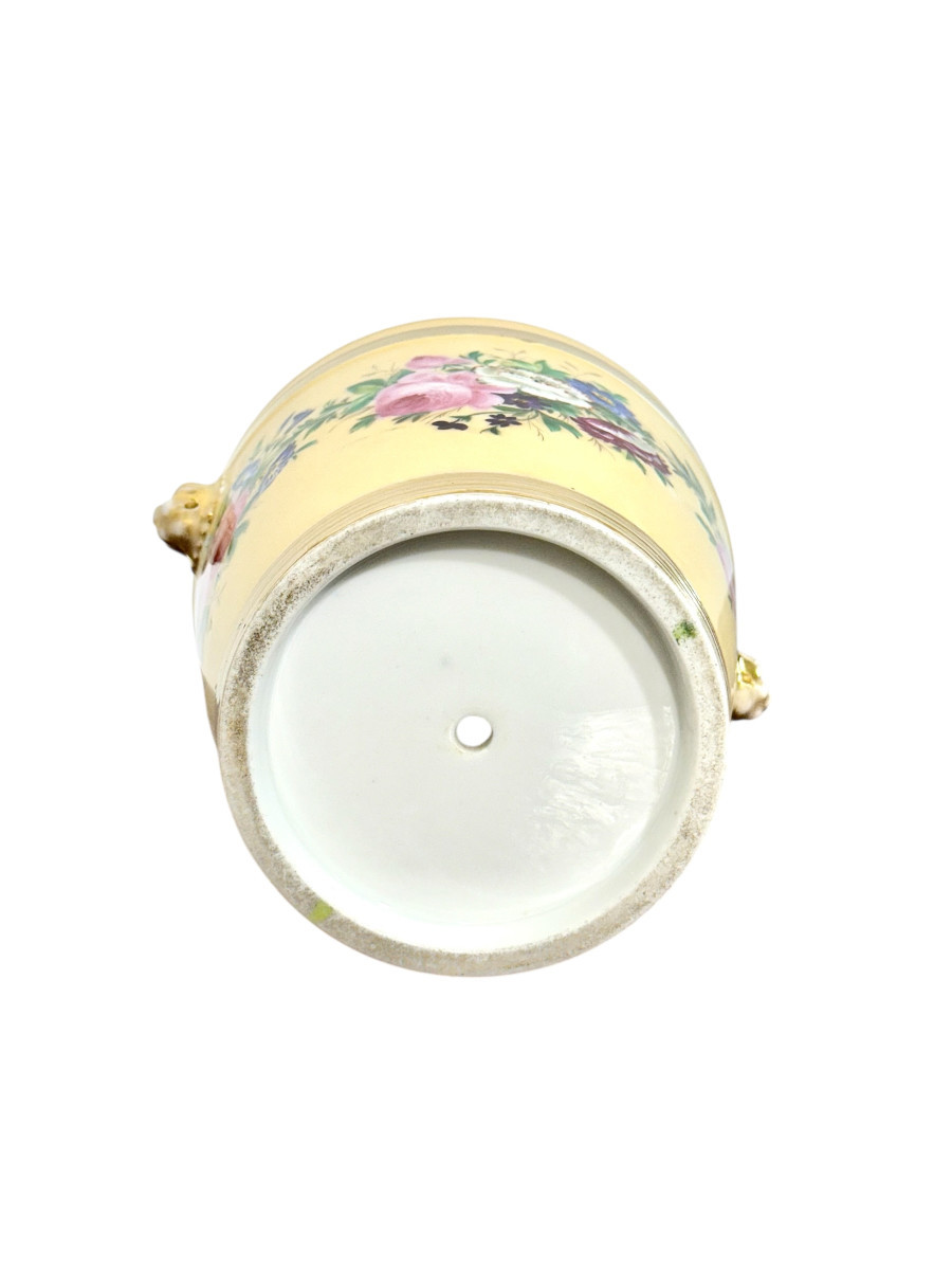 Cache-pot en Porcelaine de Paris du XIXe siècle, orné de fleurs peintes à la main-photo-2
