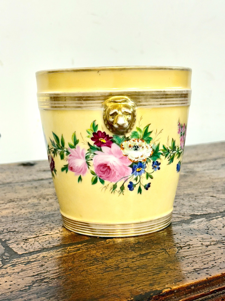 Cache-pot en Porcelaine de Paris du XIXe siècle, orné de fleurs peintes à la main-photo-4